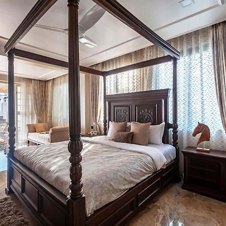 Stayvista'S Lake La Vie - Tranquil Lake-View Villa Amidst Farmland With Pool And Poolside Gazebo - Proximity To Sula Nashik Exteriör bild